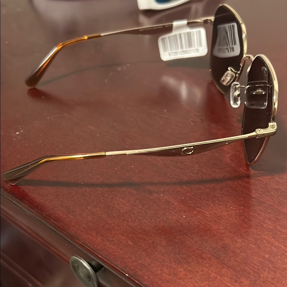 Coach Gold Aviator Glasses - Picture 4 of 6